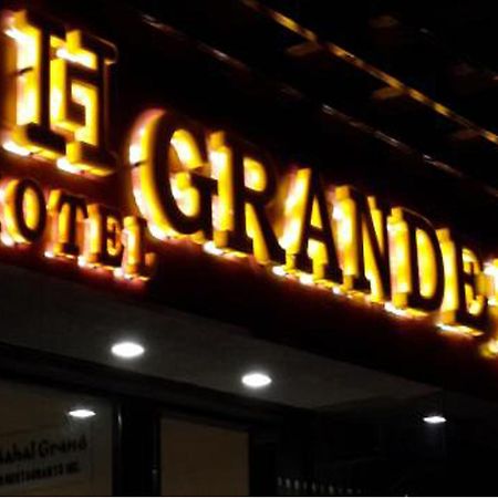 Hotel Grande 51 Nová Bombaj Exteriér fotografie